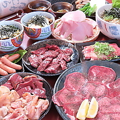 特製みそだれでいただく絶品肉の数々の写真