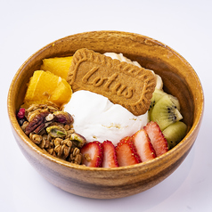 -Seasonal Fruits Yogurt-