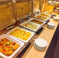 ビュッフェスタイルなので気兼ねなくおかわりできます!