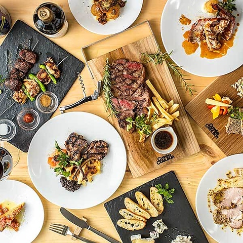 直輸入ワインを片手に、シェフ渾身の創作料理や生パスタをカジュアルに堪能できる店◎