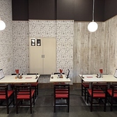 元祖トマトラーメンと辛麺 三味 333 モラージュ佐賀店の雰囲気3