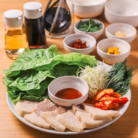 様々な料理を少しずつ