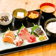 マルキ三宮で味わう絶品ランチ定食が大好評◎