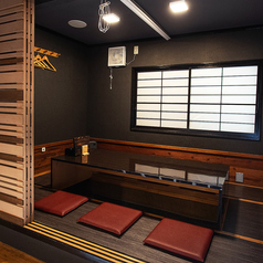 当店では、特別な人との思い出を彩るための空間をご用意しています。サプライズの演出もお手伝いしますので、お気軽にお声掛けください。