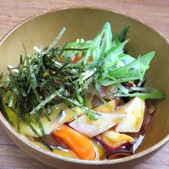 ピリ辛海鮮ユッケ