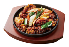 鉄板カキ/白身魚の甘酢あんかけ