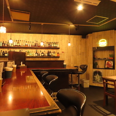 【仕事帰りのサク飲み】カウンター席で一人、または同僚と気軽に立ち寄ってサクッと一杯。美味しいおつまみと共に、一日の疲れを癒してください♪