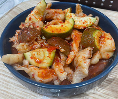 Thai-style sauced chicken drumsticks