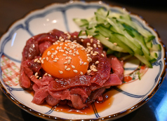 馬刺しユッケ