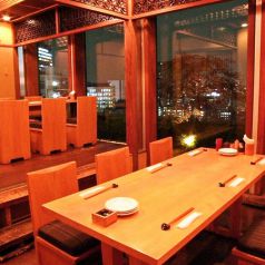 テーブル式夜景個室