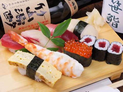 葛飾青戸で35年。美味しい本格江戸前寿司をおとどけします