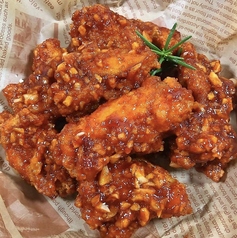 韓国風ヤンニョム骨付なしチキン(4個)