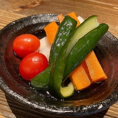 本日のピクルスで箸休め