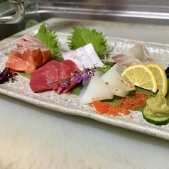 お刺身単品740円：2種盛り980円：3種盛り1240円