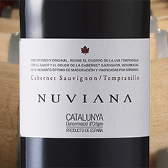 【赤】ヌヴィアナ　カベルネ　ソーヴィニヨン