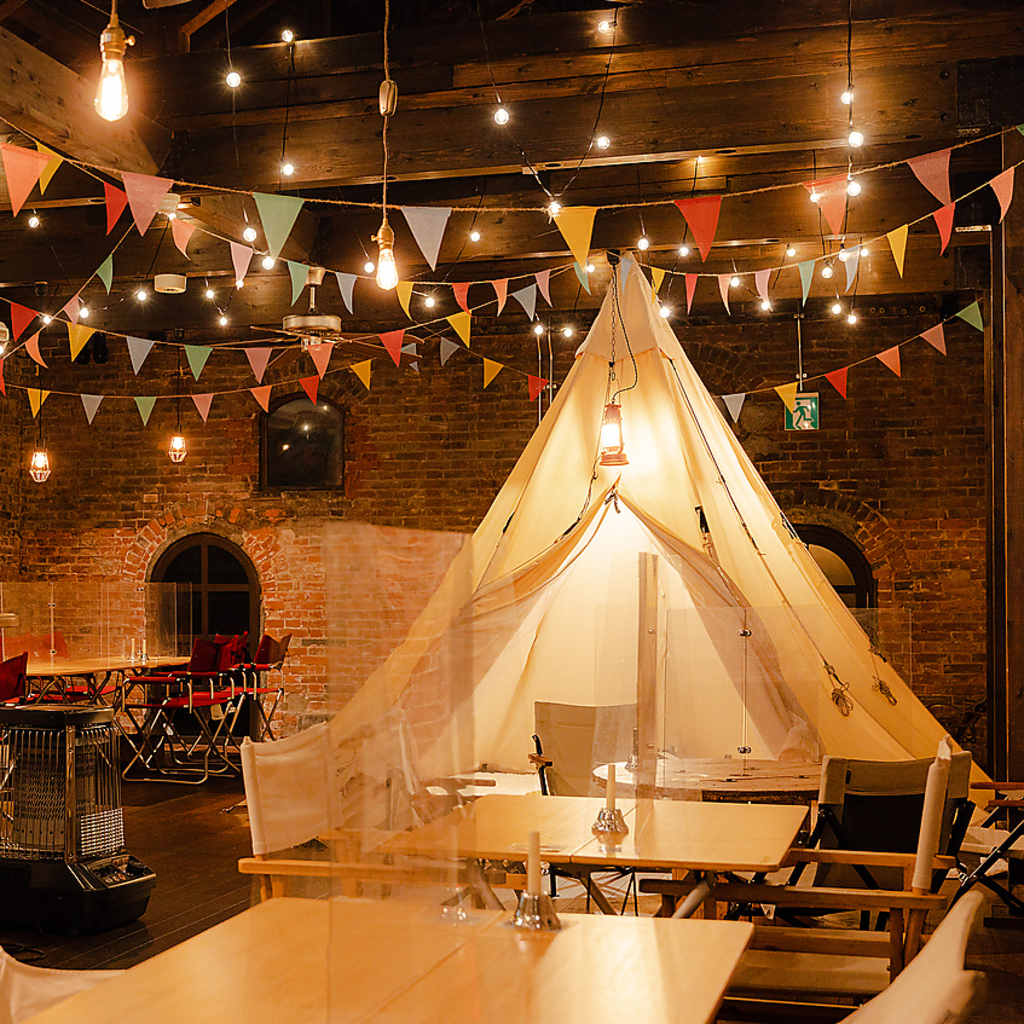 外からでは見えないこのお部屋が隠れ家的雰囲気で好評頂いております♪