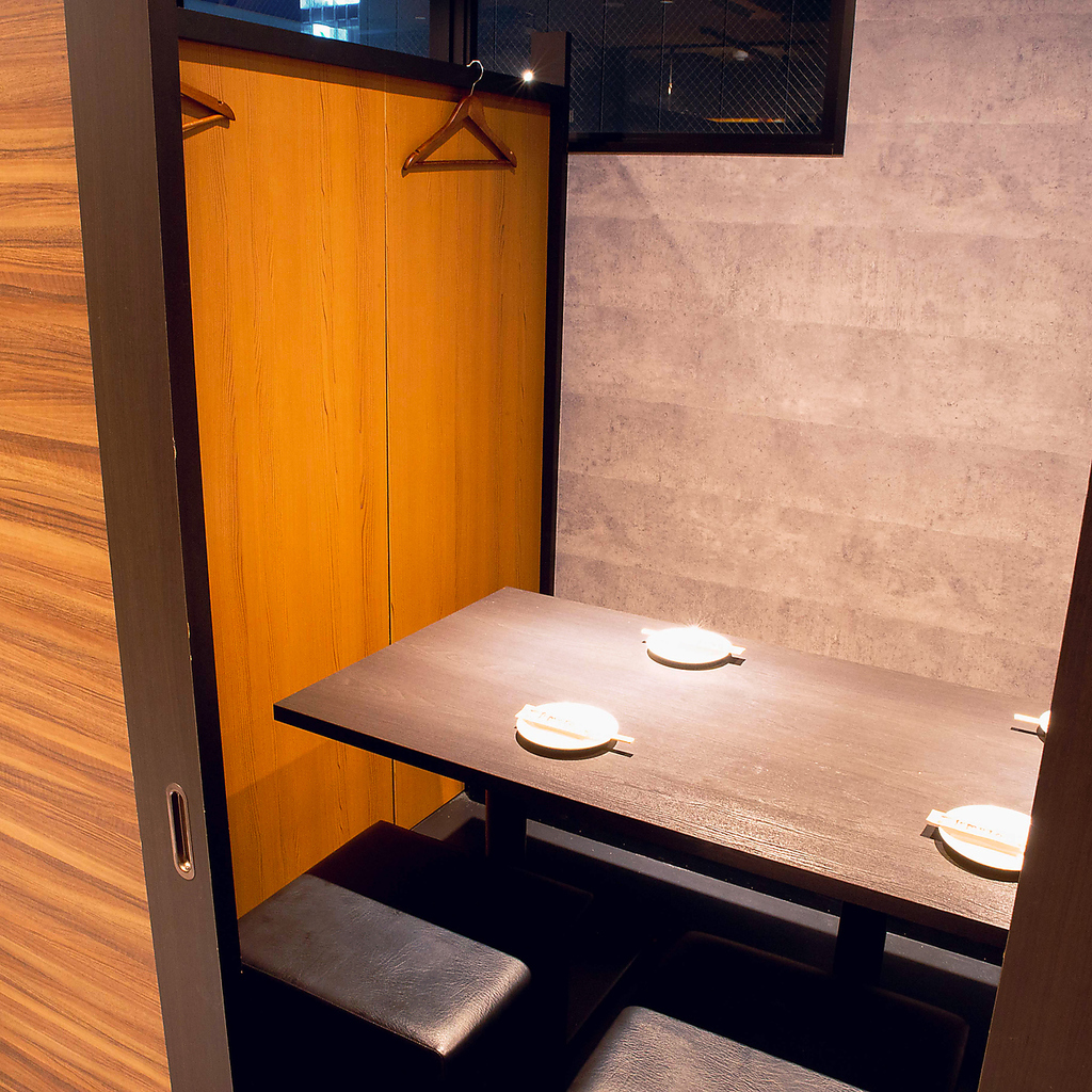 様々なシーンで利用できるゆったり寛げるお席