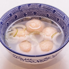 イカ団子スープ