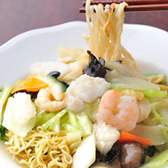 香港麺の海鮮あんかけかた焼きそば