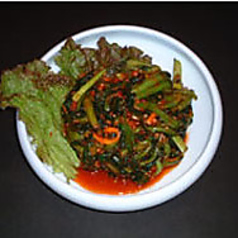 小松菜キムチ〈200gカップ詰〉