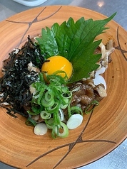馬肉のユッケ/馬肉の握り(2貫)