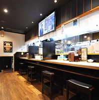 お一人様から楽しめるカウンター席をご用意してます♪