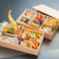 椿(つばき)　二段弁当