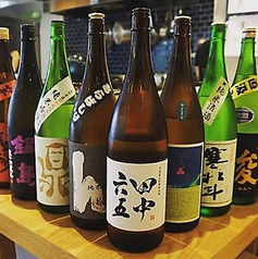 果実酒や、和酒、洋酒など種類豊富に取り揃えております