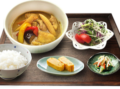 人気の辛口！！　グリーンカレー定食