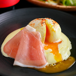 和洋折衷・四季折々さまざまな味覚を用意してお待ちしております