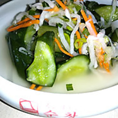 キュウリの水キムチ〈230gカップ詰〉