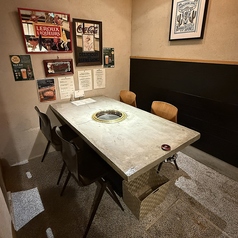 全席無煙ロースターを完備！お洋服への匂い移りも軽減◎