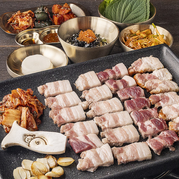 韓国酒場コッキオ サムギョプサルDDハウス店のおすすめ料理1