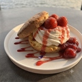 料理メニュー写真&nbsp;ストロベリーショートケーキ ［アメリカンスタイル］
