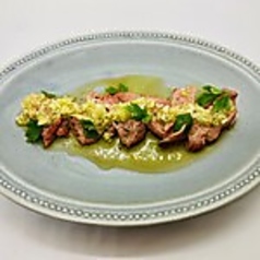 低温調理で仕上げた 鶏レバーのコンフィの写真