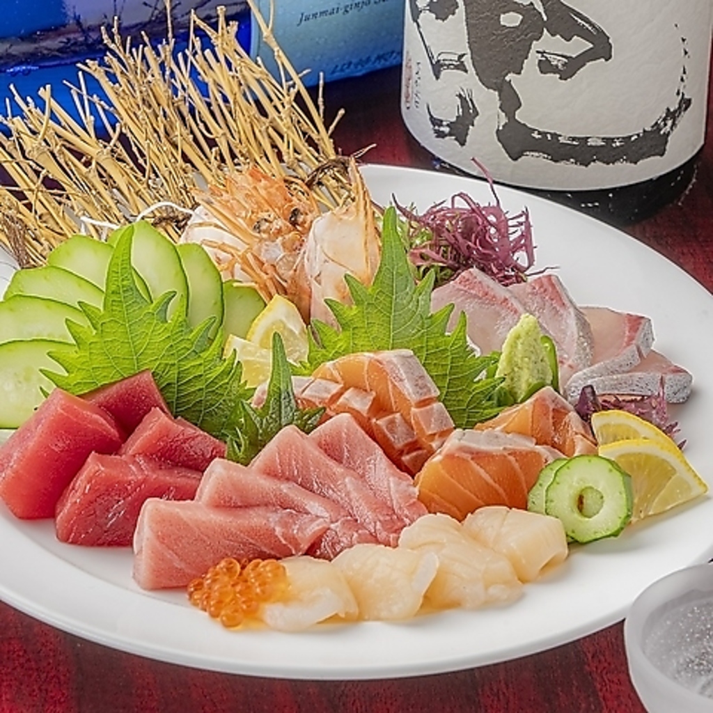 鮮度抜群のお刺身盛り合わせ◎仕入れにより日々変化する内容☆ボリュームも◎