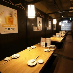 当店は、貸切利用も大歓迎です。他のお客様を気にすることなくプライベートな空間を独占できるため、会社規模での各種ご宴会や大人数での特別な飲み会などに最適です。皆様にとって素敵なひとときとなるよう全力でサポートいたします。ご希望の日程や人数など、ご利用の際はお気軽に当店までお問い合わせください
