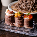 料理メニュー写真&nbsp;天空の肉寿司（雲丹・蟹・いくら）