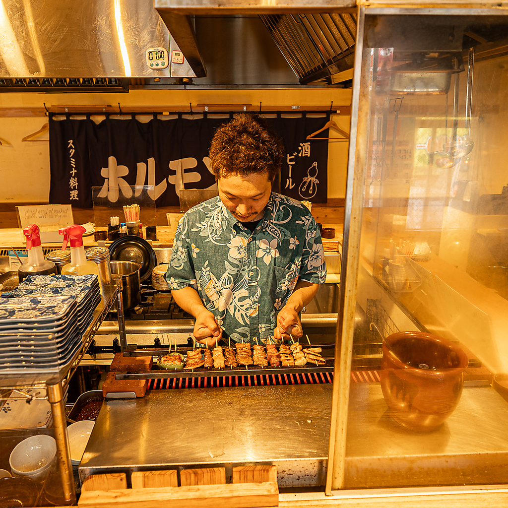 【国内在庫】 新鮮レバーと焼きとん もつ焼き 四番屋 那覇安里栄町」(那覇市 アメコミ