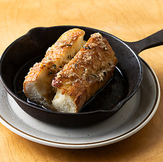 沼るガーリックトースト　ガーリックハニーバター