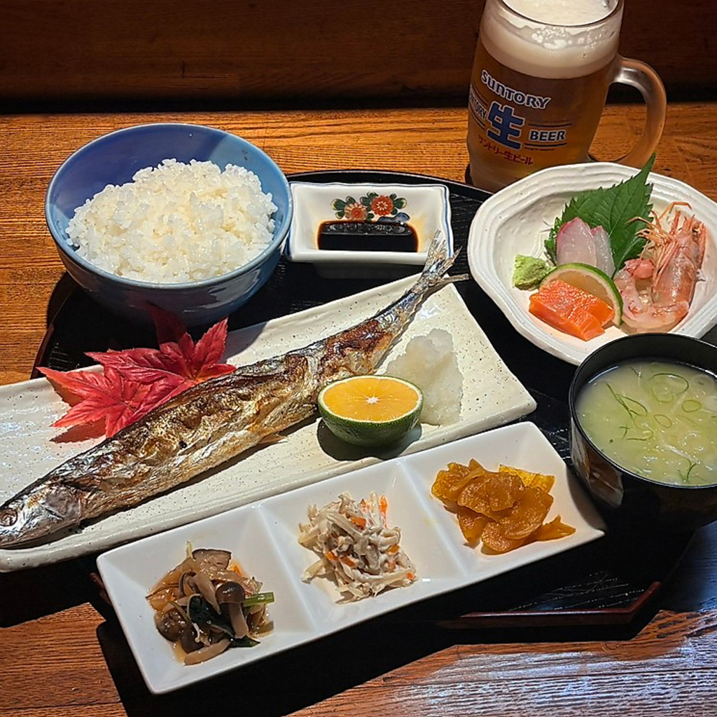 店内に関サバ・関アジ・河豚・ひらめ…鮮度抜群でお造りに致します。