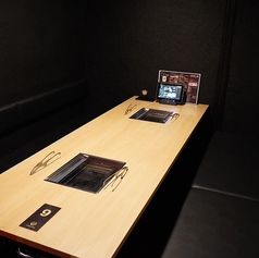 最大8名様でご利用いただける完全個室席も完備。