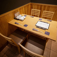 【個室】4名様用の半個室。仕切りを外し、最大10名様用でもお使いできます。