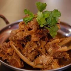 ラムの背骨肉の汁なし鍋