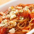料理メニュー写真 モッツァレラとトマトのパスタ