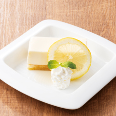 はちみつレモンのレアチーズケーキ
