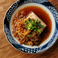 豆腐に肉の旨みがじゅわり、ほっと落ち着く名物肉豆腐