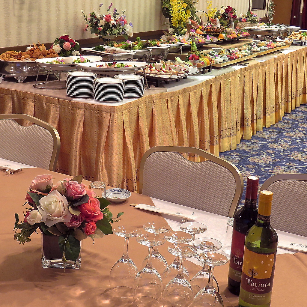 大人数でのパーティーに◎着席40名、立食なら60名までOK！パーティー向けコースを3500円～ご用意☆