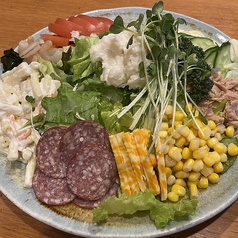 具だくさんのぷちあんサラダ