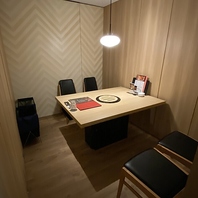 プライベート感を大切にしたお席をご用意しております。